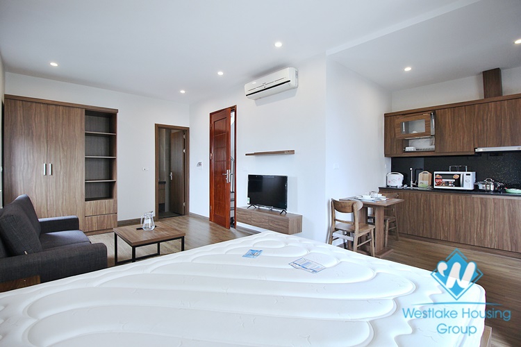 An affordable price studio for rent in Dang Thai Mai st, Tay Ho